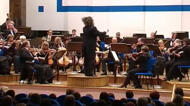 W.A. Mozart: Symphony No. 41 in C Major, KV 551 - "Jupiter"- I Allegro vivace, Dariusz Mikulski
