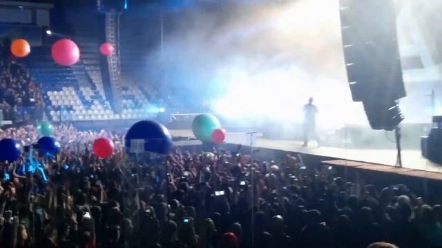 30 Seconds To Mars - City of angels (Джаред произносит"Новосиб") Live at Novosibirsk 29.03.2015
