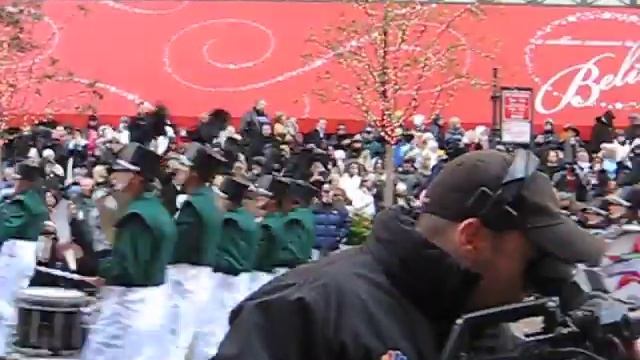 2008 Macy's Thanksgiving Parade - Nogales HS Marching Band