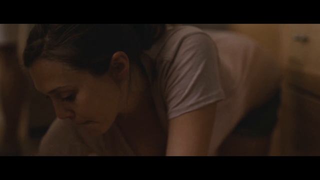 Martha Marcy May Marlene | Cleaning Scene | Elizabeth Olsen Hot Scene