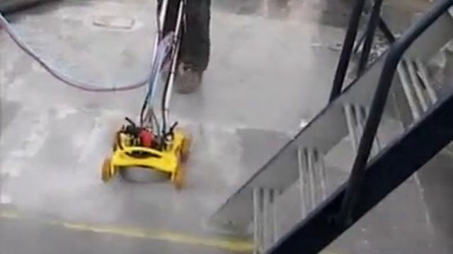 C1000_63D  Deck Cleaning.wmv