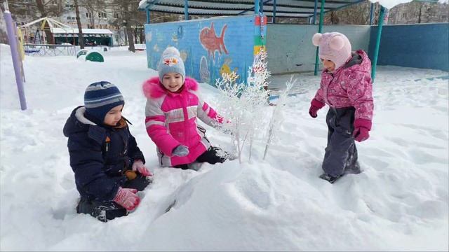 Зимние прогулки - это весело!