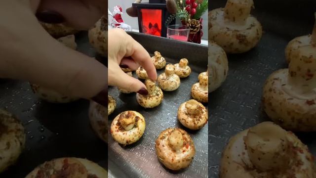 Шампиньоны маринованные