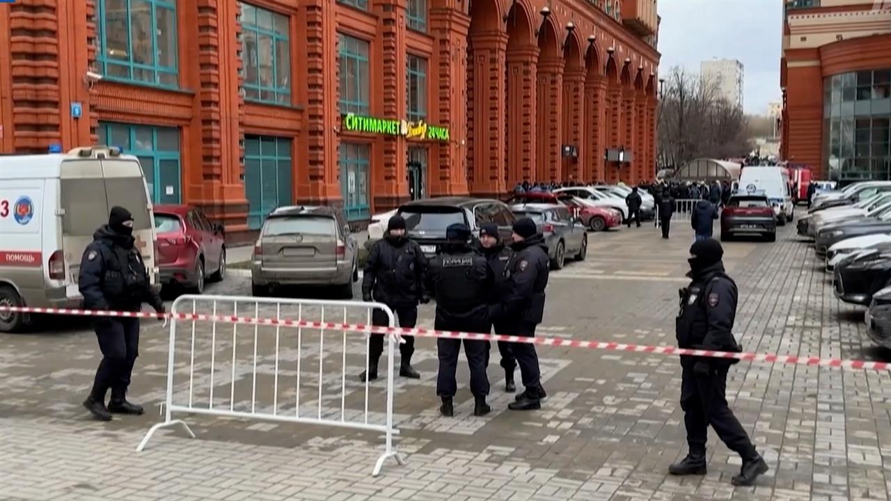 СМИ: смертник устроил взрыв в ЖК "Алые паруса"