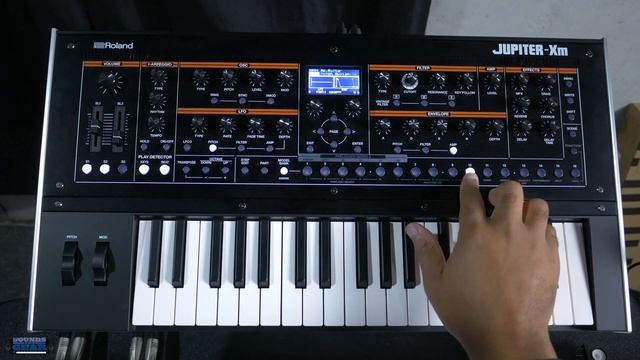 How to Layer Sounds Quickly on the Roland Jupiter-Xm