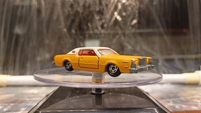 Ford Continental Mark lV 1:64