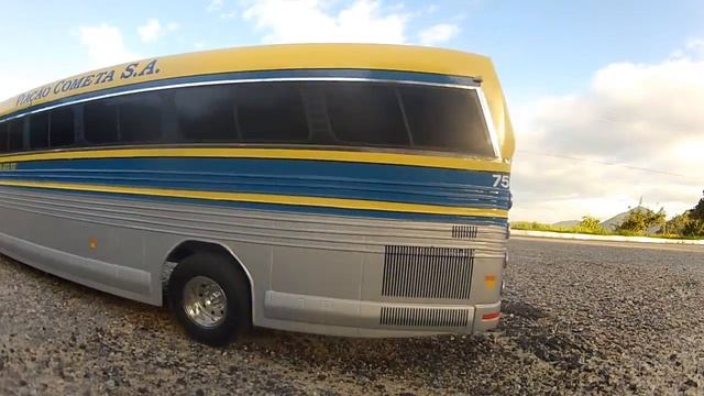 Ônibus Flecha Azul Cometa RC Bus 1:14 - ECampi.com