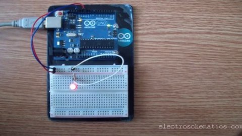 Arduino fade out fade in an LED