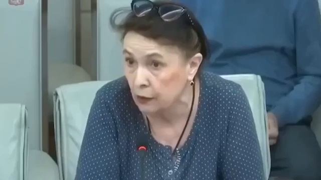 Слушать и смотреть всем.
