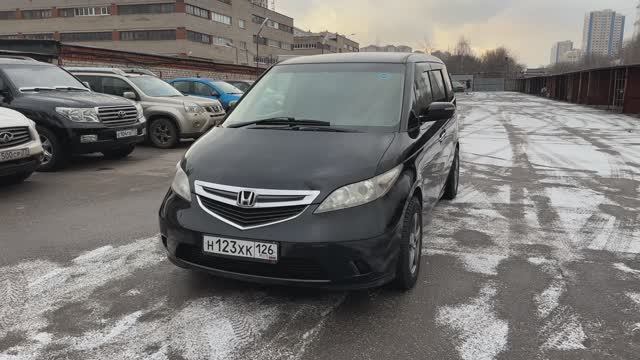 В продаже необычный автомобиль - Хонда Elysion