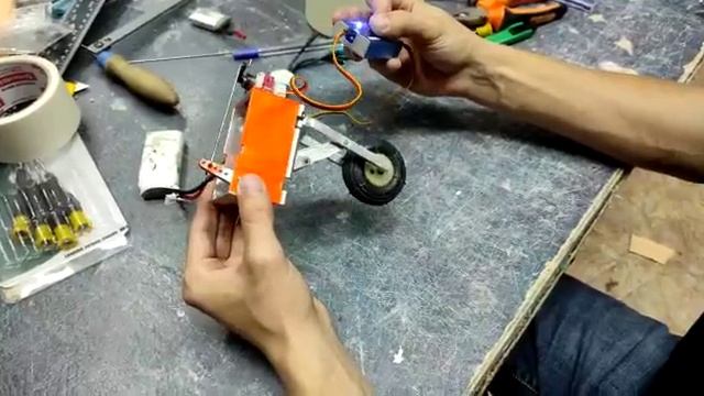 Для самолёта бомбардировщика Ил-4 были спроектированы и напечатаны на 3d принтере ретракты- механизм