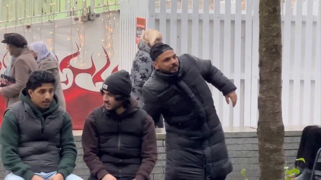 Агрессивный человек не любит шутки, выбрось меня, сидя рядом с незнакомцами, шутники, розыгрыши посл
