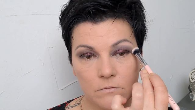 HUDA BEAUTY EMPOWERED Palette / Smokey eye Vamp #empowered #hudabeauty