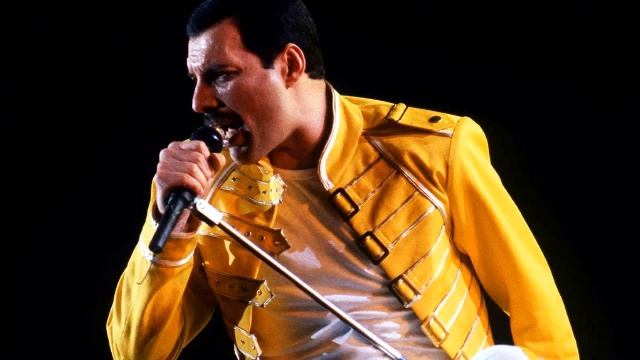 Chapter 1- Farrukh, part 1. "The history of Freddie Mercury". Mariam Akhundova.