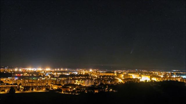 Země - Hradec Králové a kometa Neowise C/2020 F3 12.07.2020