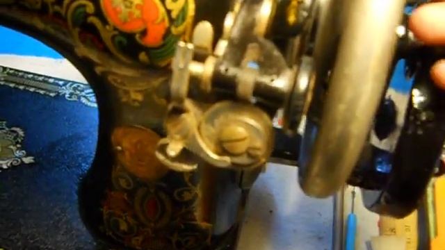 1916 Singer 66-1 Back-clamping Sewing Machine