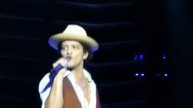 If I knew & Runaway Baby - Bruno Mars at Paris Bercy by @HooliganJokeBoy