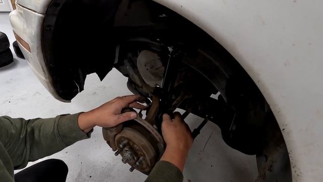 How To Replace Struts/Shocks on a 1997 Saturn SW2 Step-by-Step