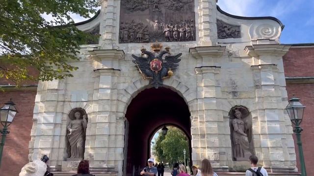 В Санкт-Петербург на МЕСЯЦ! День 1