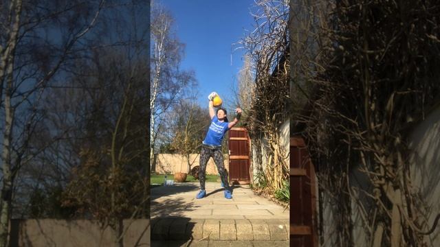 EKA online comp one arm jerk ,16kg weight 52.9 reps 94