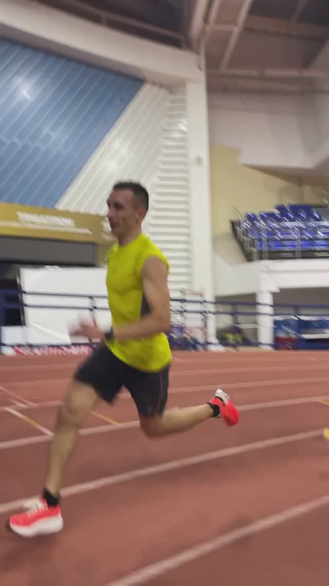 31.01.2025,  пробежал  200м за 27.86сек