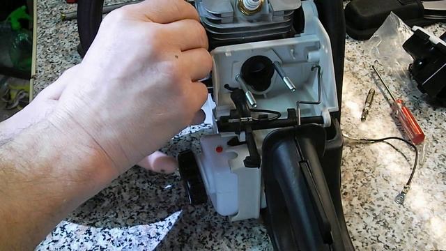 УСТОНОВКА ПРОВОДОВ ЗАЖИГАНИЯ И КАРБЮРАТОРА