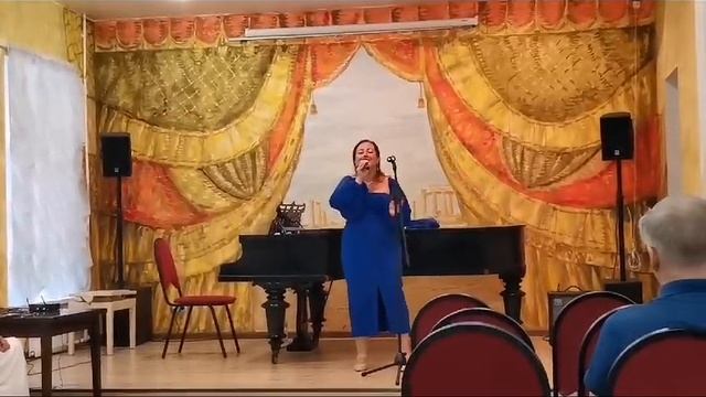 Не удержалась и взяла его в руки!.mp4