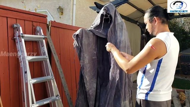 DIY Grim Reaper halloween prop