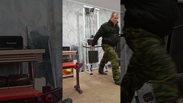 упр.динамические у снаряда на спину плечи бедро