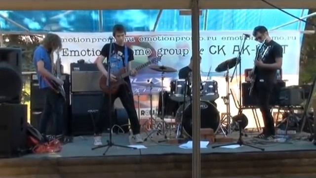 The Heel @ Live in Ak`Iort 2011