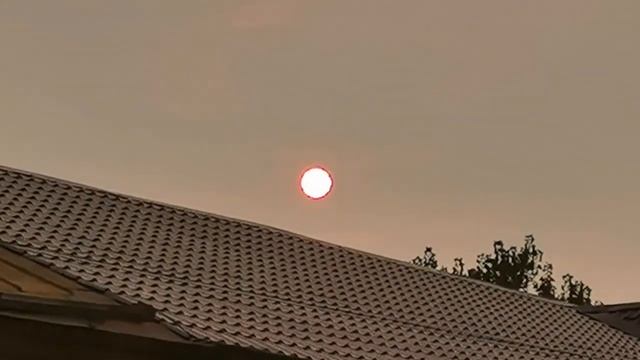 Красивое солнце над Астраханью