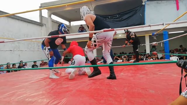 Enigma Negro, Yagar vs Furia Negra, Ninja Blanco