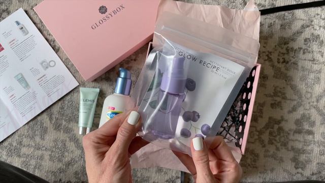 GLOSSYBOX Unboxing August 2021: Beauty Subscription Box