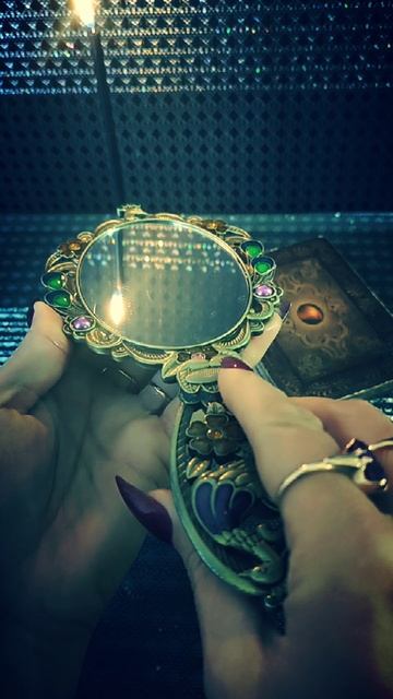 заряди зеркало