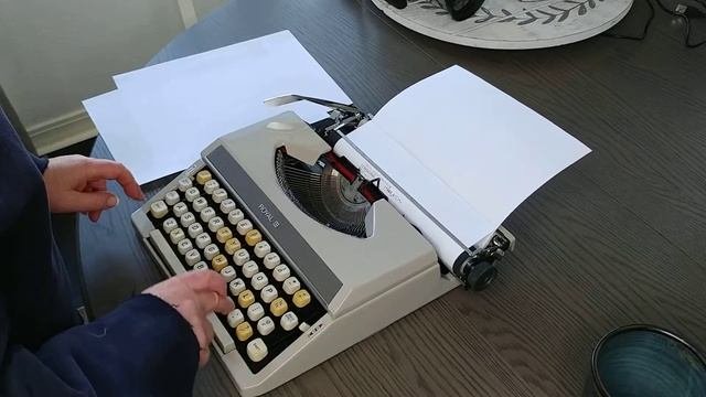 1960s Royal Mercury Portable Typewriter
