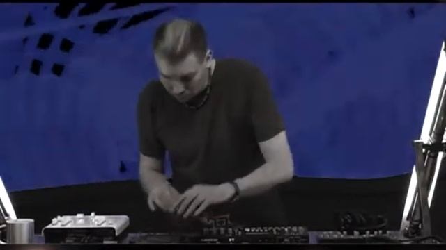 EDD-989_Monotron
