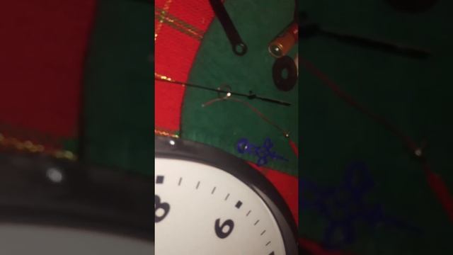 How to repair a quartz mechanism broken wall clock or fix the hands
