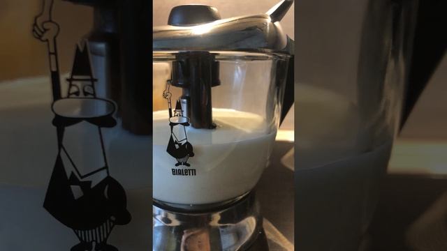 Гейзерная кофеварка Bialetti Mukka Express Vetro Glass