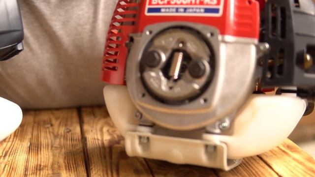 Lựa Chọn Giữa Máy Cắt cỏ Kawasaki TJ53 Và Maruyama NE500 Đâu Tối Ưu hơn ?