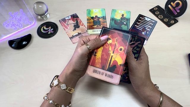 ВЕСЫ ♎️ - Две Луны в Июне: Подарки Белой Луны, Искушения Черной Луны на период 7-9 месяцев
