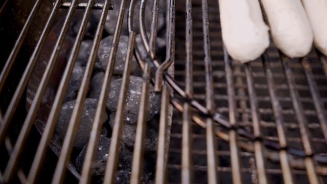 Test Bratwürste: Fleisch- vs. Veggie-Bratwurst – die beste Bratwurst im Test