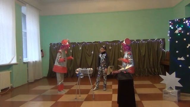 Фрагмент вистави "Космічні приключки" Театральна студія "ТАК ТАК"