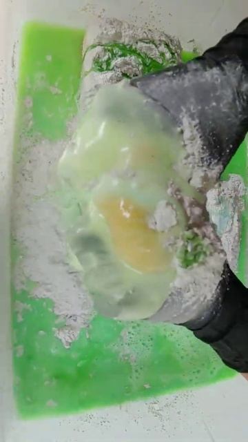 ASMR Satisfying Powder Bombs Comp Style