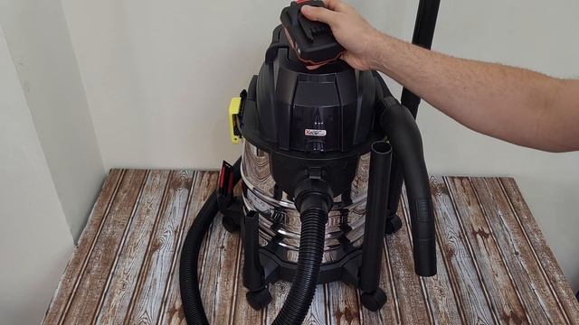 Parkside Cordless Wet & Dry Vacuum Cleaner PWDA 20 Li A2 BATTERY BATTLE