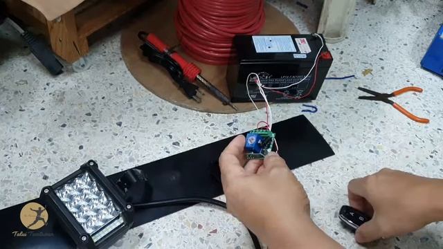 Review | DC 12V 1CH Relay Receiver RF Transmitter 433Mhz Wireless Remote Control Switch