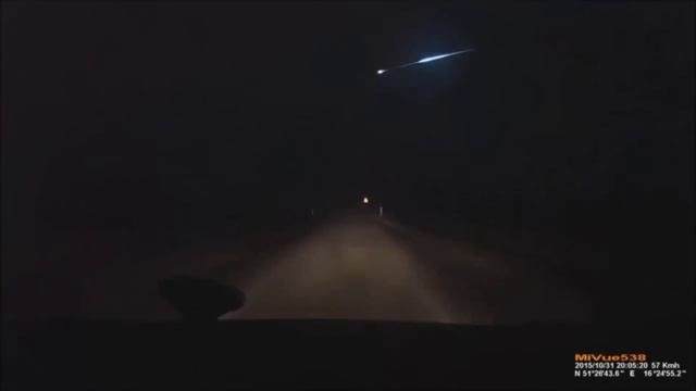 Kometa Nad Polską - 31.10.15 [HD]