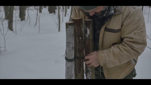 Bushcraft: BUILDNG a CAMP in WINTER - Firewood, Sawhorse, Bow Saw