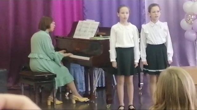 Е. Крыталов - Прекрасное далеко (акк. Рябцева А.Н.)
