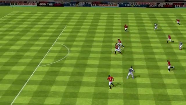 Удачный подбор в центре FIFA 13 iPhone/iPad - Juventus vs. Manchester Utd