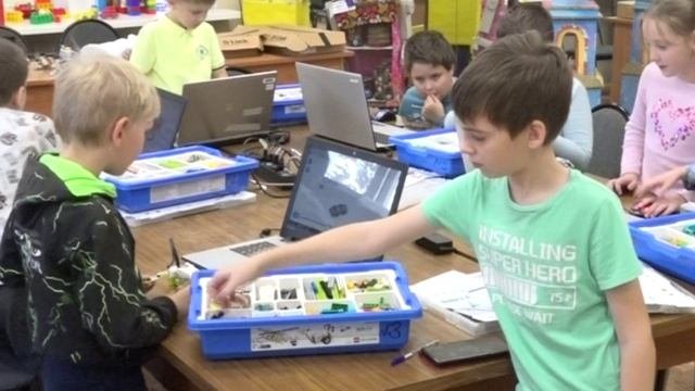 Урок качества. Юные исследователи изучают разные конструкции домов и их устойчивость